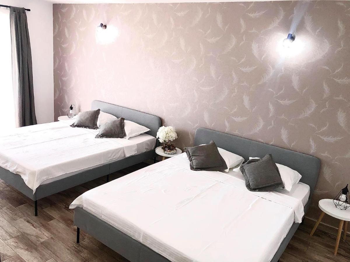 Mustaciosul Dunarii Hotel เอเชลนิทซา ภายนอก รูปภาพ