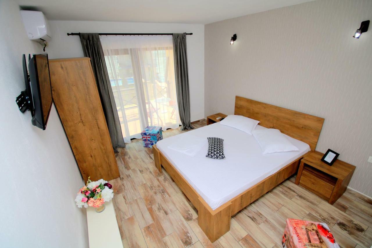Mustaciosul Dunarii Hotel เอเชลนิทซา ภายนอก รูปภาพ