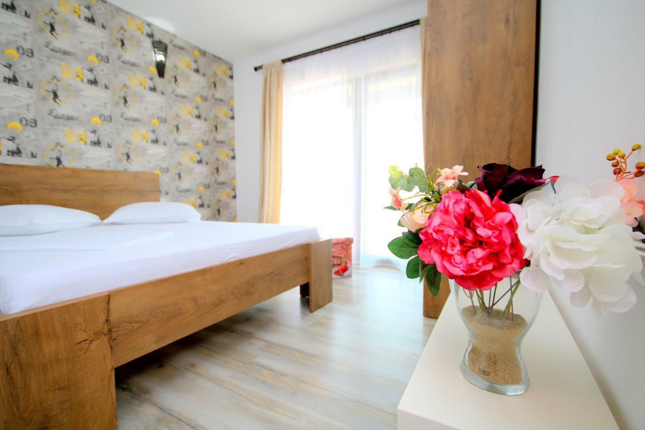 Mustaciosul Dunarii Hotel เอเชลนิทซา ภายนอก รูปภาพ